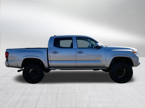 Used 2022 Toyota Tacoma SR image 8