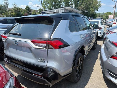 Used 2021 Toyota RAV4 XSE AWD/4WD image 6