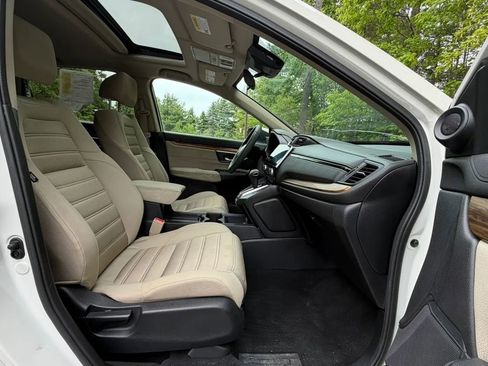 Used 2018 Honda CR-V EX image 16