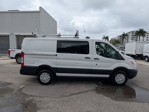 Used 2019 Ford Transit 250 130 Low Roof RWD image 8