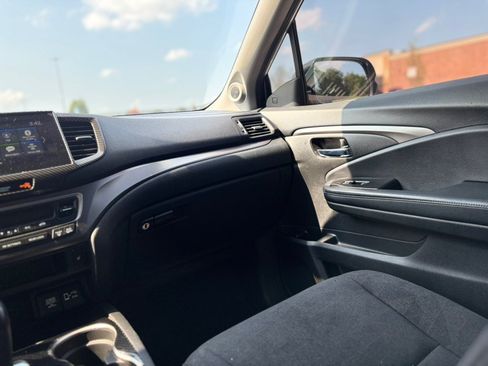 Used 2020 Honda Pilot EX image 24