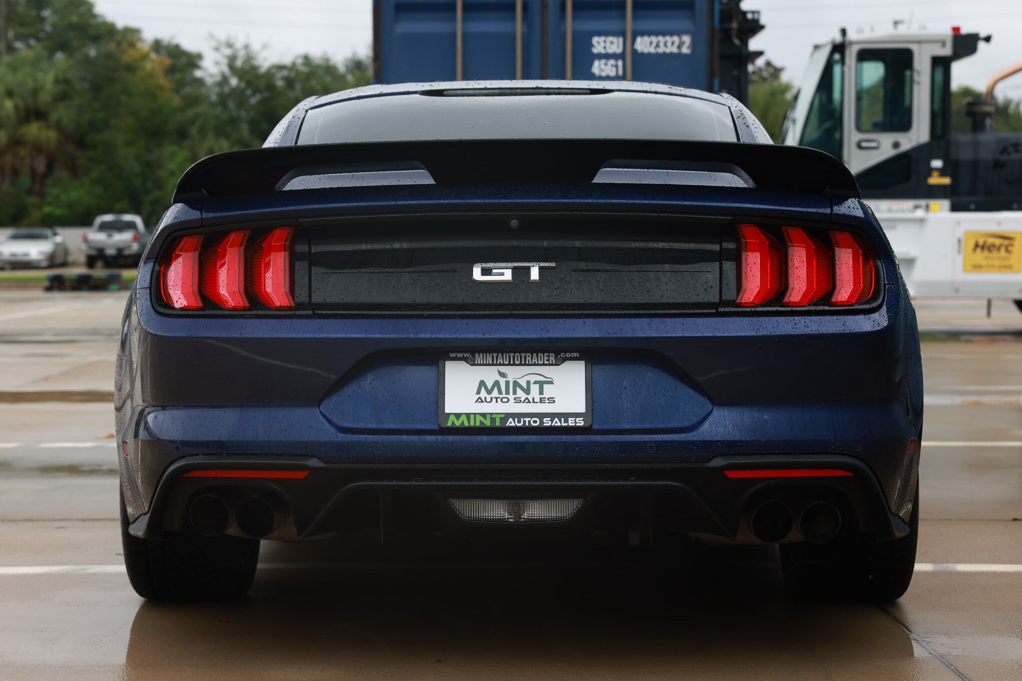 Used 2018 Ford Mustang GT w/ GT Performance Package RWD image 11