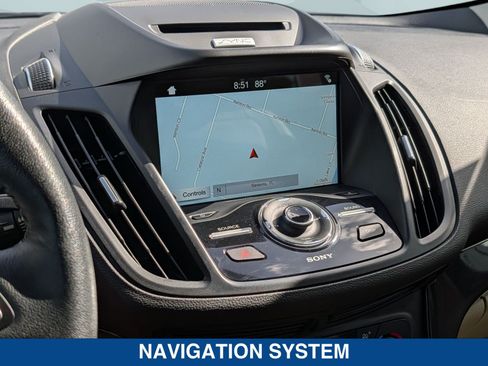 Used 2017 Ford Escape Titanium FWD image 30
