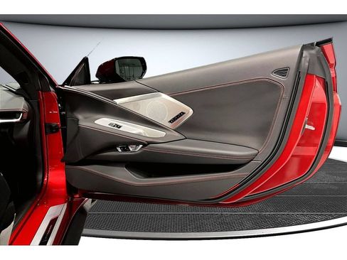 Used 2024 Chevrolet Corvette Stingray Premium Cpe w/ Z51 Performance Package RWD image 39