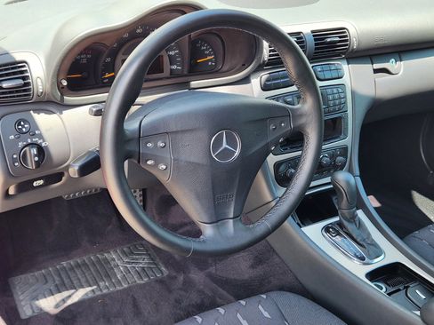 Used 2004 Mercedes-Benz C 230 Coupe image 9