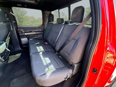 Certified 2022 Ford F150 XLT w/ Equipment Group 302A High image 27