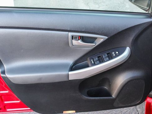 Used 2015 Toyota Prius Three image 22