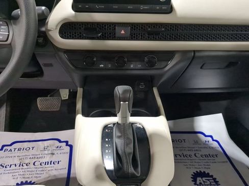 New 2025 Honda HR-V LX image 11
