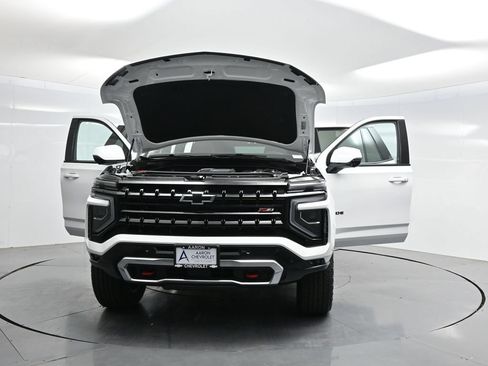 Used 2026 Chevrolet Tahoe Z71 w/ Comfort Package AWD/4WD image 46