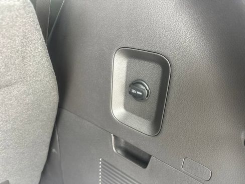 New 2026 Kia Carnival EX image 39