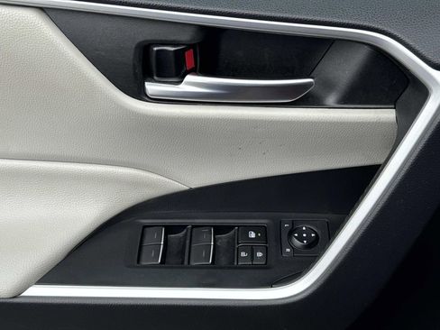 Used 2023 Toyota RAV4 XLE image 26