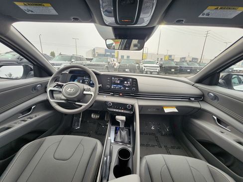 New 2026 Hyundai Elantra Sport image 30