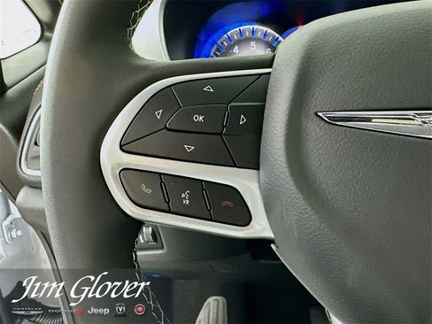 New 2026 Chrysler Pacifica Pinnacle w/ Trailer Tow Group image 28