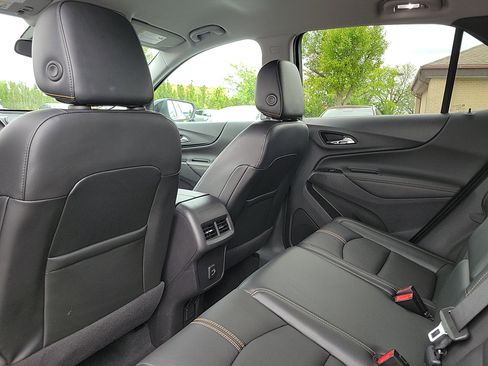 Used 2022 Chevrolet Equinox Premier w/ Redline Edition FWD image 12