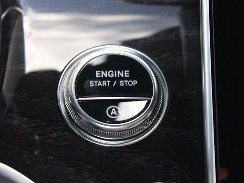 Used 2026 Mercedes-Benz GLC 300 image 26