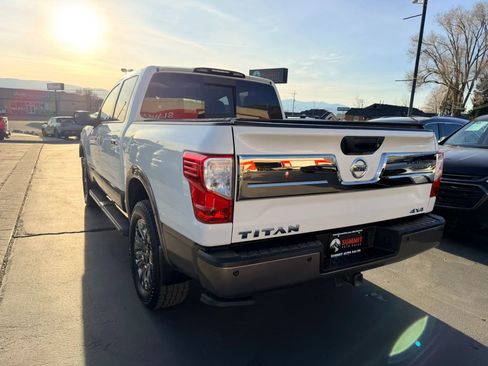 Used 2018 Nissan Titan Platinum Reserve image 6
