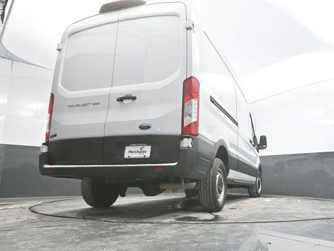 Used 2022 Ford Transit 250 Medium Roof w/ Load Area Protection Package image 32