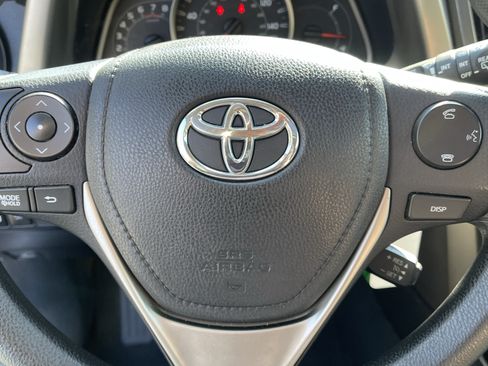 Used 2015 Toyota RAV4 XLE AWD/4WD image 19
