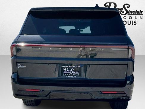 New 2025 Lincoln Navigator Reserve w/ Jet Appearance Package image 6