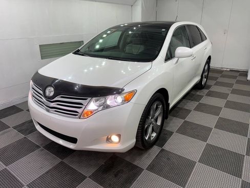 Used 2010 Toyota Venza AWD image 2