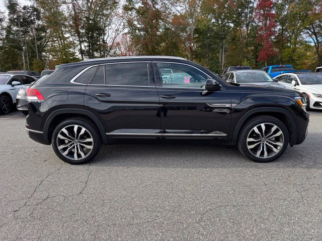 Used 2023 Volkswagen Atlas Cross Sport SEL Premium R-Line AWD/4WD image 4