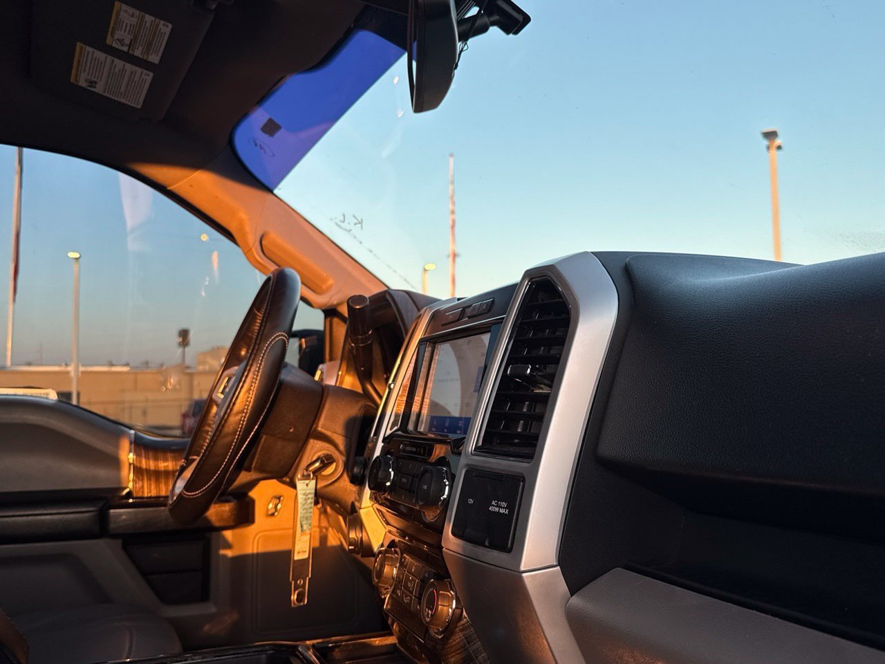 Used 2019 Ford F150 XLT w/ Equipment Group 302A Luxury AWD/4WD image 31