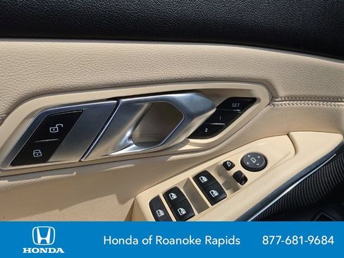 Used 2021 BMW 330i Sedan w/ Premium Package RWD image 10