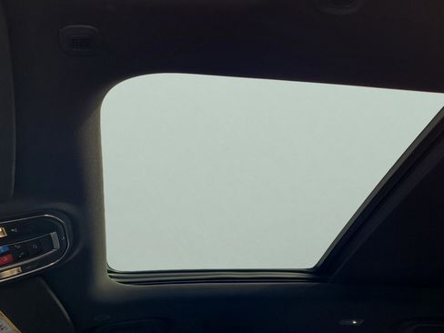 Used 2025 Jeep Grand Cherokee L Limited w/ Luxury Tech Group II image 27