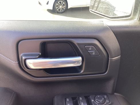 Used 2021 Chevrolet Silverado 1500 RST AWD/4WD image 37