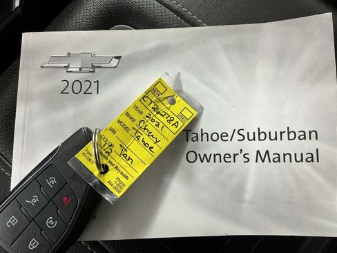 Used 2021 Chevrolet Tahoe Premier AWD/4WD image 34