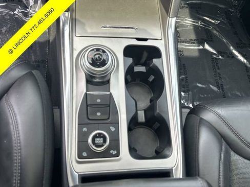 Used 2022 Ford Explorer Platinum w/ Equipment Group 601A AWD/4WD image 25