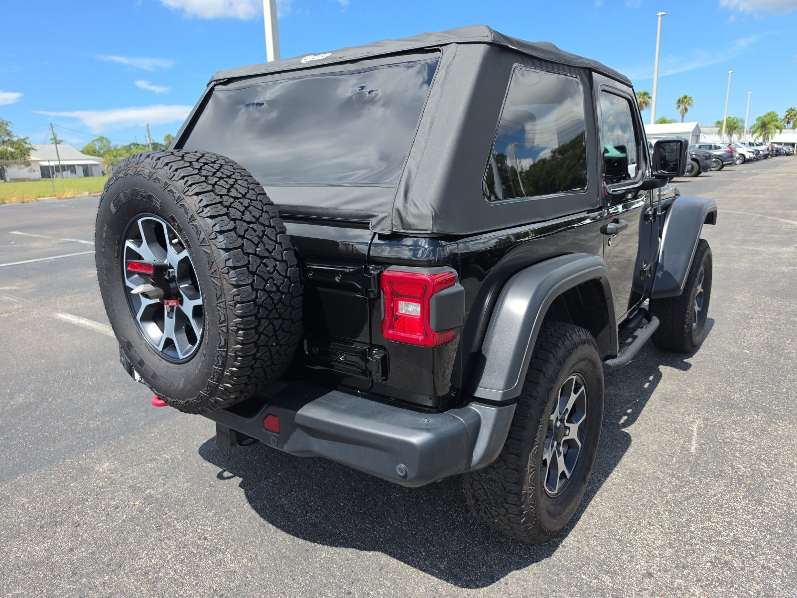Used 2018 Jeep Wrangler Rubicon AWD/4WD image 4