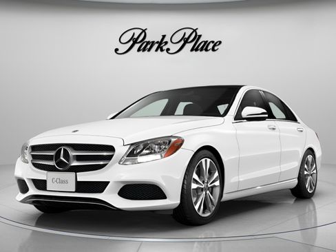 Used 2018 Mercedes-Benz C 300 Sedan image 40