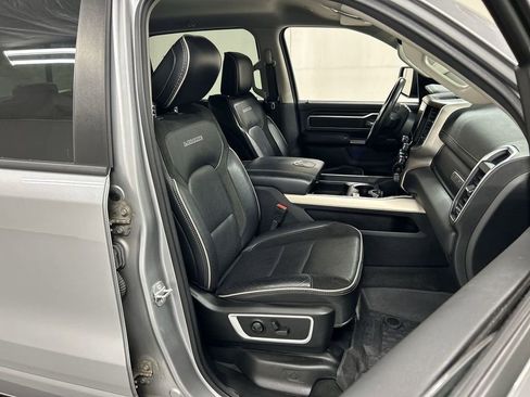 Used 2022 RAM 1500 Laramie AWD/4WD image 23