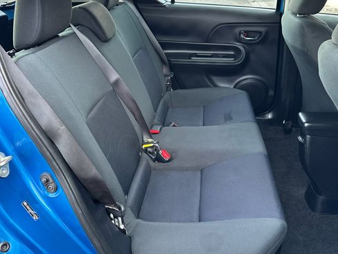 Used 2016 Toyota Prius C Four image 7