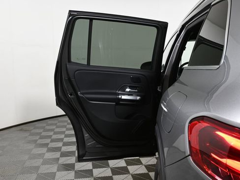 New 2026 Mercedes-Benz GLB 250 4MATIC image 30