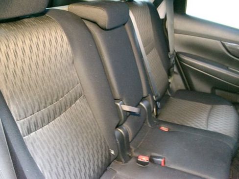 Used 2020 Nissan Rogue SV AWD/4WD image 12
