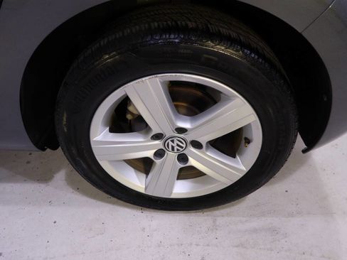 Used 2015 Volkswagen Golf TDI S FWD image 33