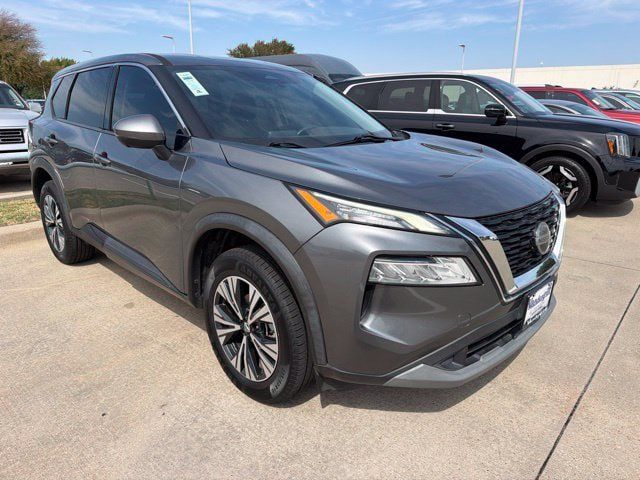 Used 2021 Nissan Rogue SV FWD image 4
