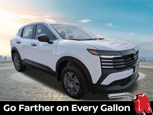 New 2026 Nissan Kicks S image 1