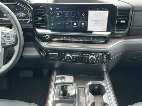 Used 2024 GMC Sierra 1500 SLT w/ SLT Premium Package AWD/4WD image 11