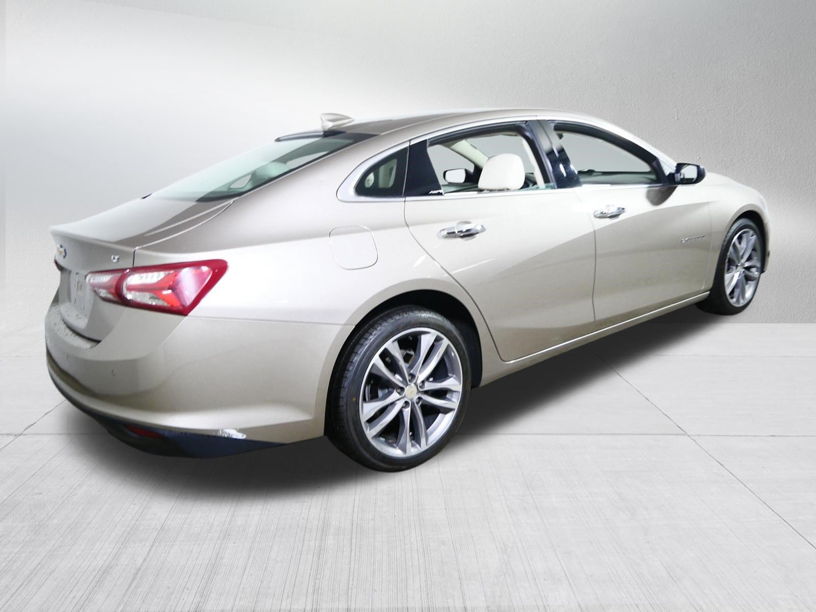 Used 2024 Chevrolet Malibu LT FWD image 7