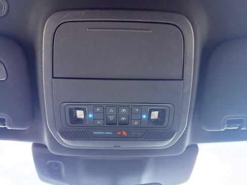 Used 2020 Ford Explorer Platinum AWD/4WD image 30