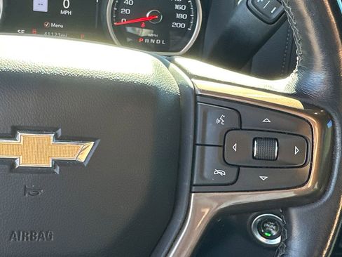 Used 2022 Chevrolet Silverado 1500 High Country w/ Technology Package image 25