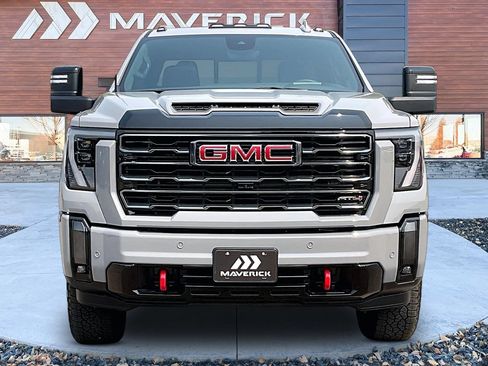 Used 2024 GMC Sierra 3500 AT4 w/ AT4 Premium Plus Package AWD/4WD image 2