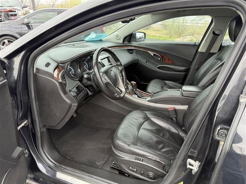Used 2013 Buick LaCrosse Leather FWD image 9