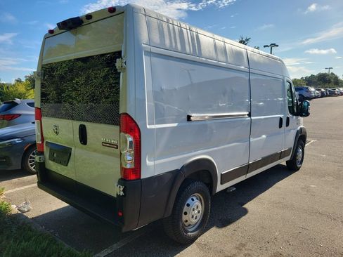 Used 2022 RAM ProMaster 2500 FWD image 3