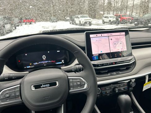 New 2026 Jeep Compass Limited w/ Sun, Sound & Navigation Group image 19