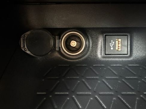 Certified 2025 Toyota RAV4 SE image 40