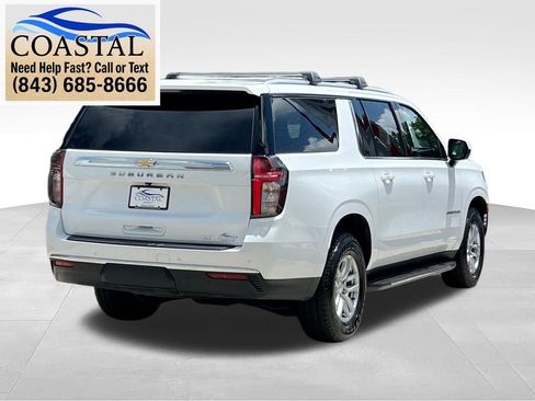 Used 2021 Chevrolet Suburban LT RWD image 12